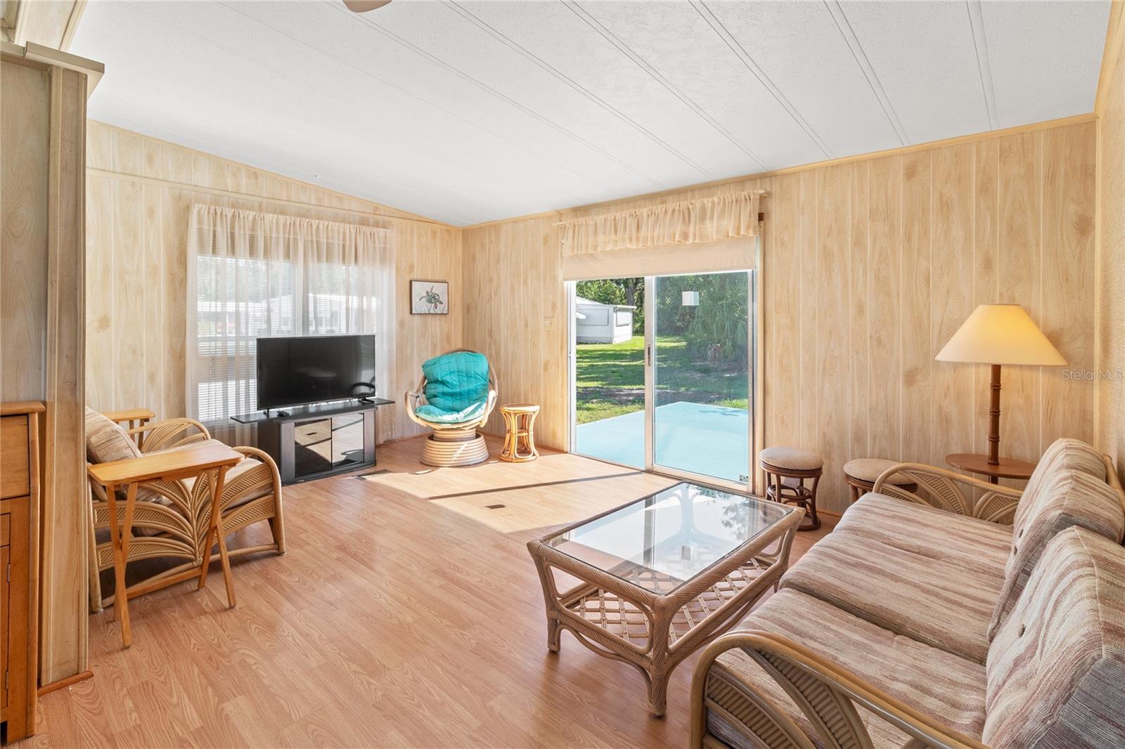 Image 10 of 30 For 4609 10th Street Court E