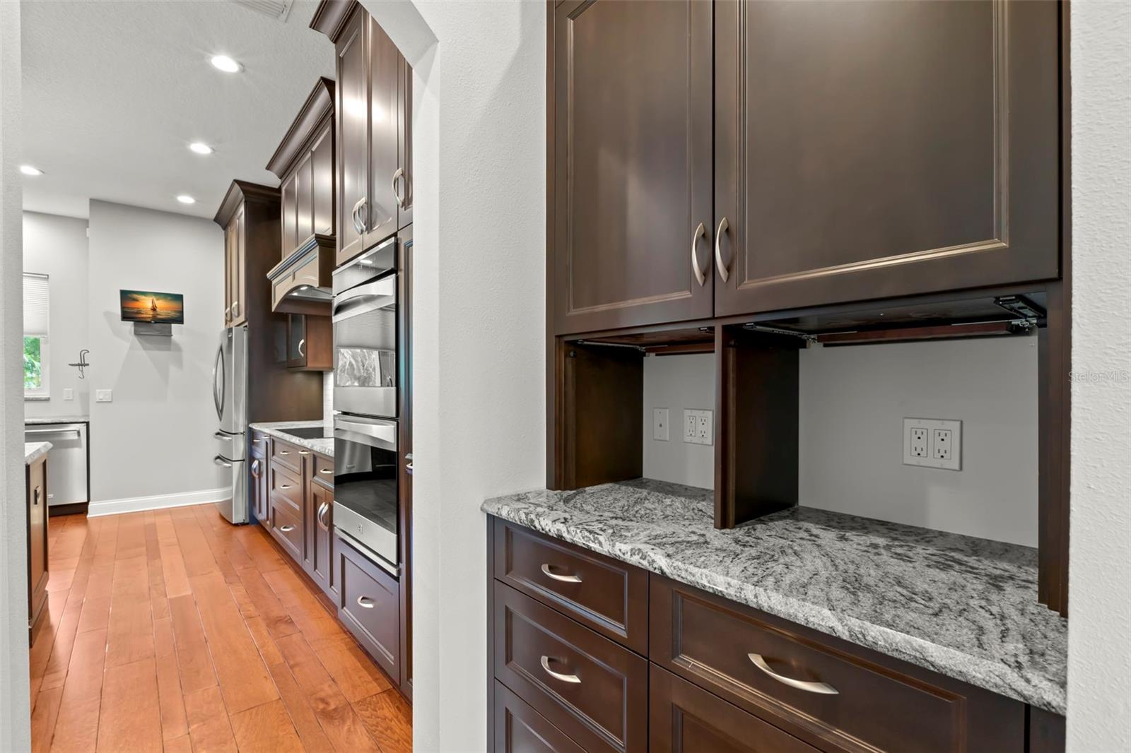 Image 13 of 58 For 1171 Red Maple Circle Ne