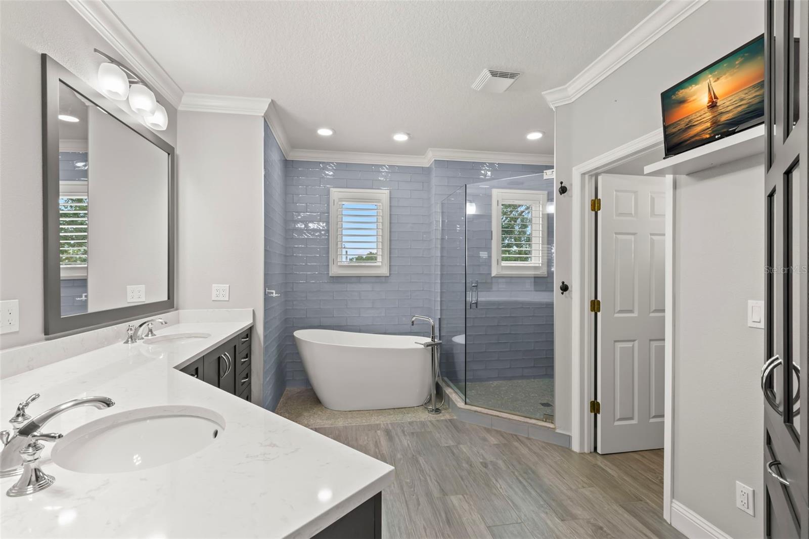 Image 37 of 58 For 1171 Red Maple Circle Ne