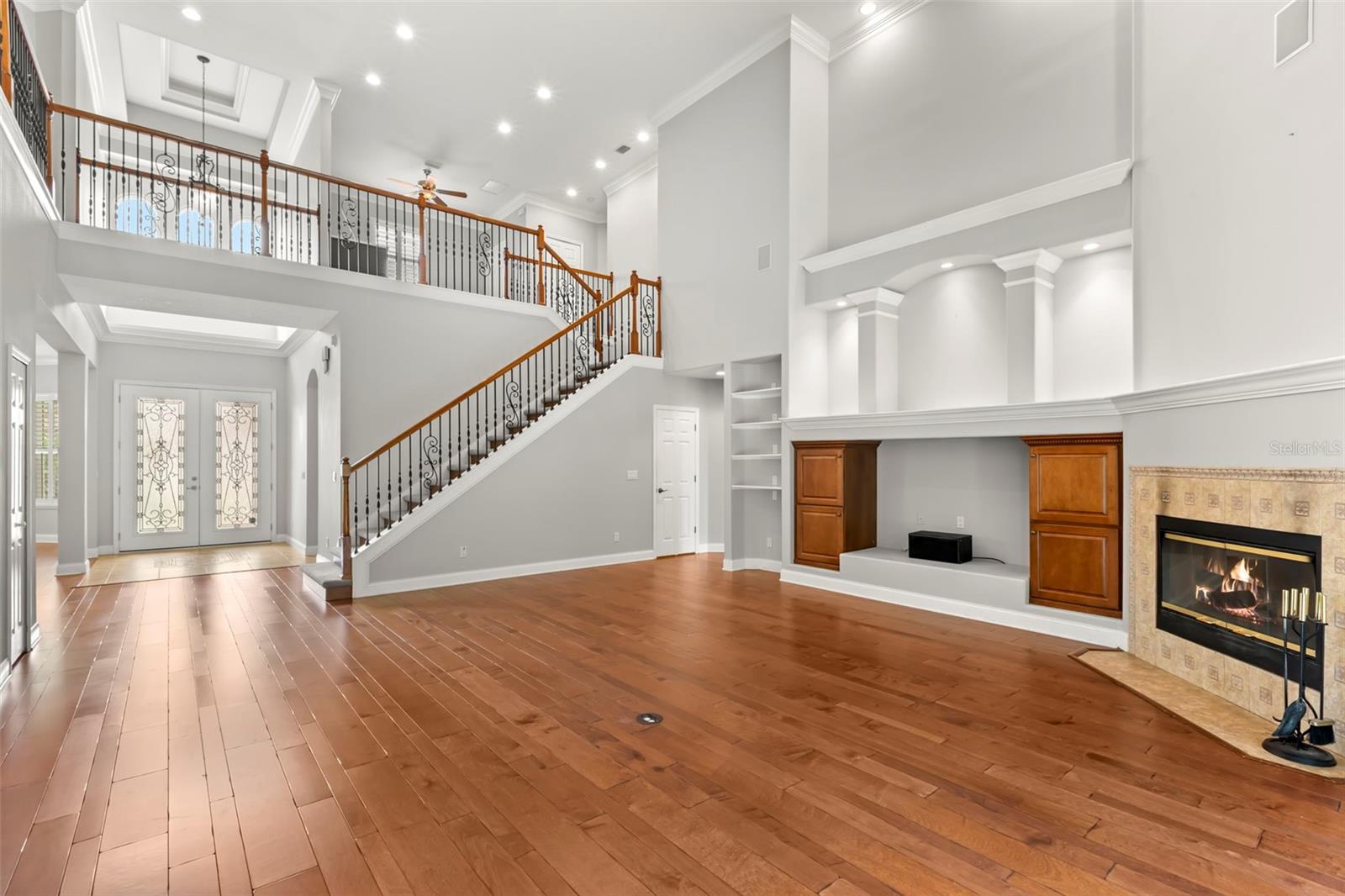 Image 5 of 58 For 1171 Red Maple Circle Ne