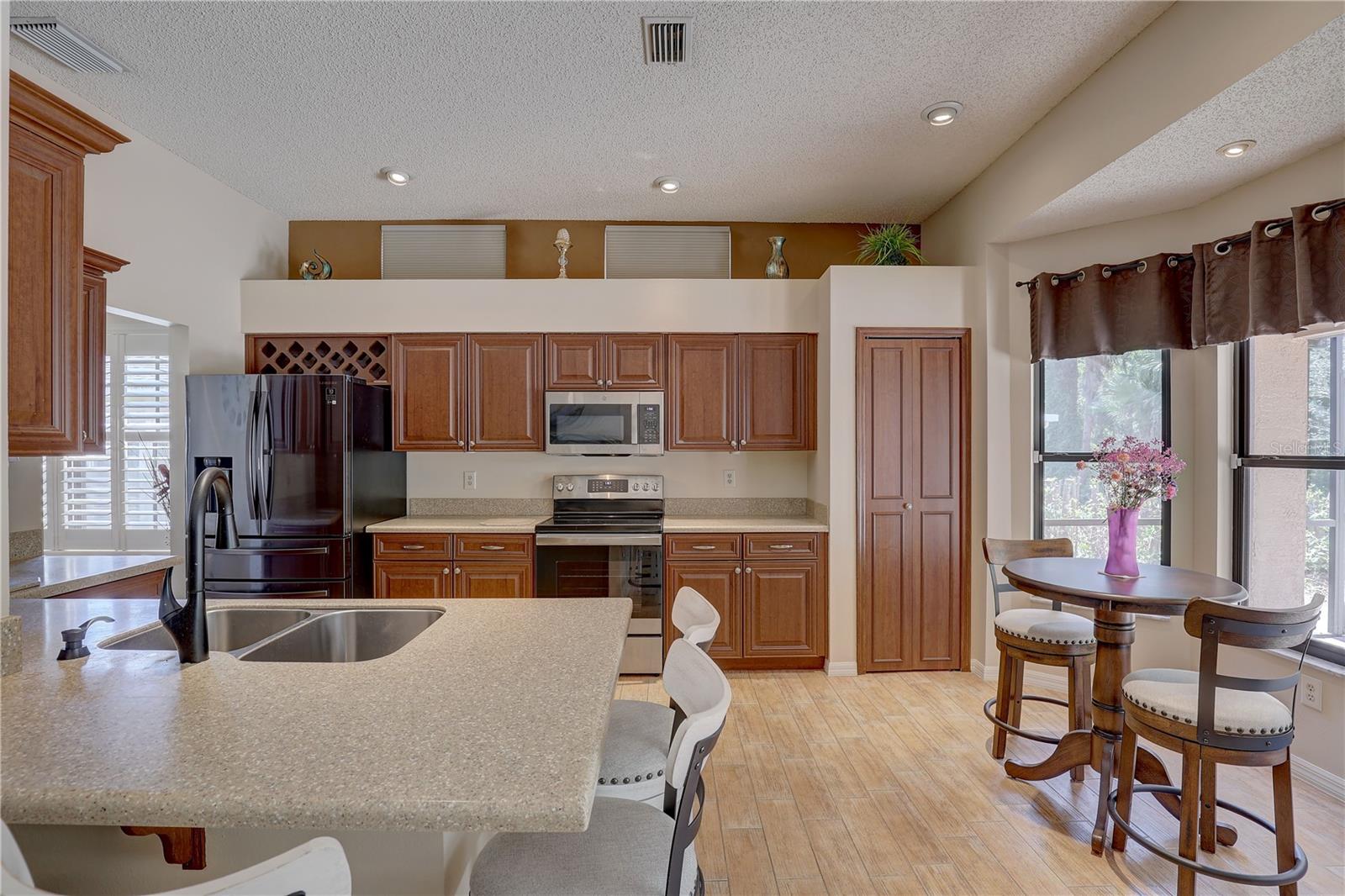 Image 11 of 43 For 3338 Laurelwood Court