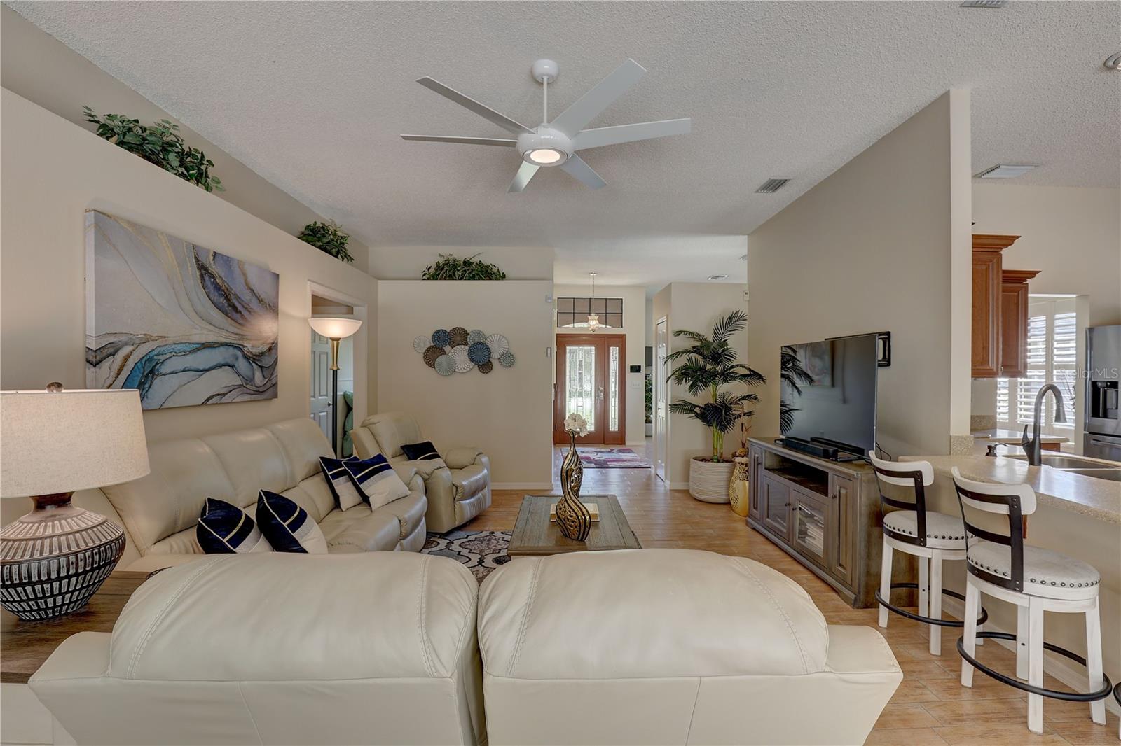 Image 18 of 43 For 3338 Laurelwood Court