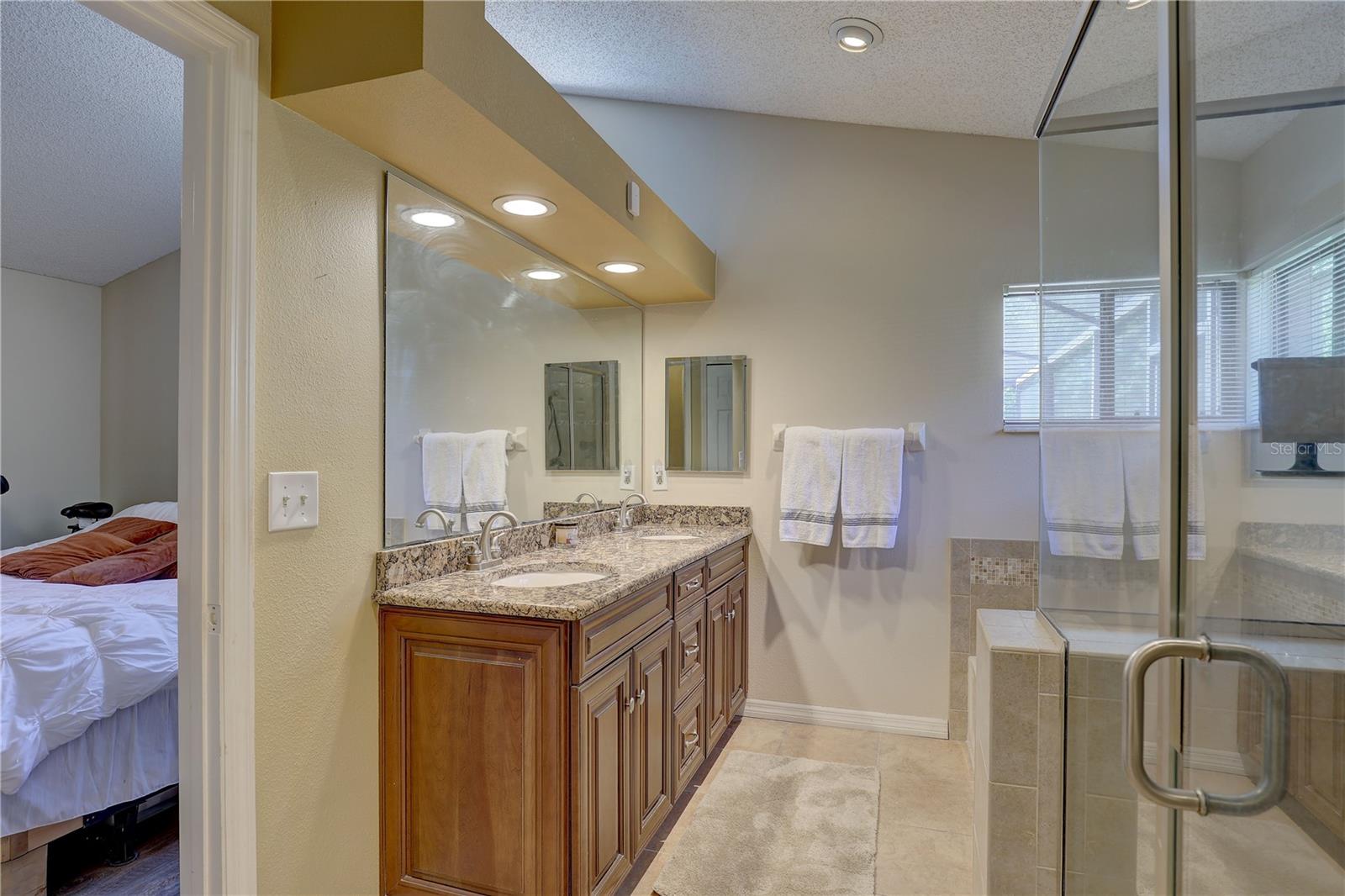 Image 22 of 43 For 3338 Laurelwood Court