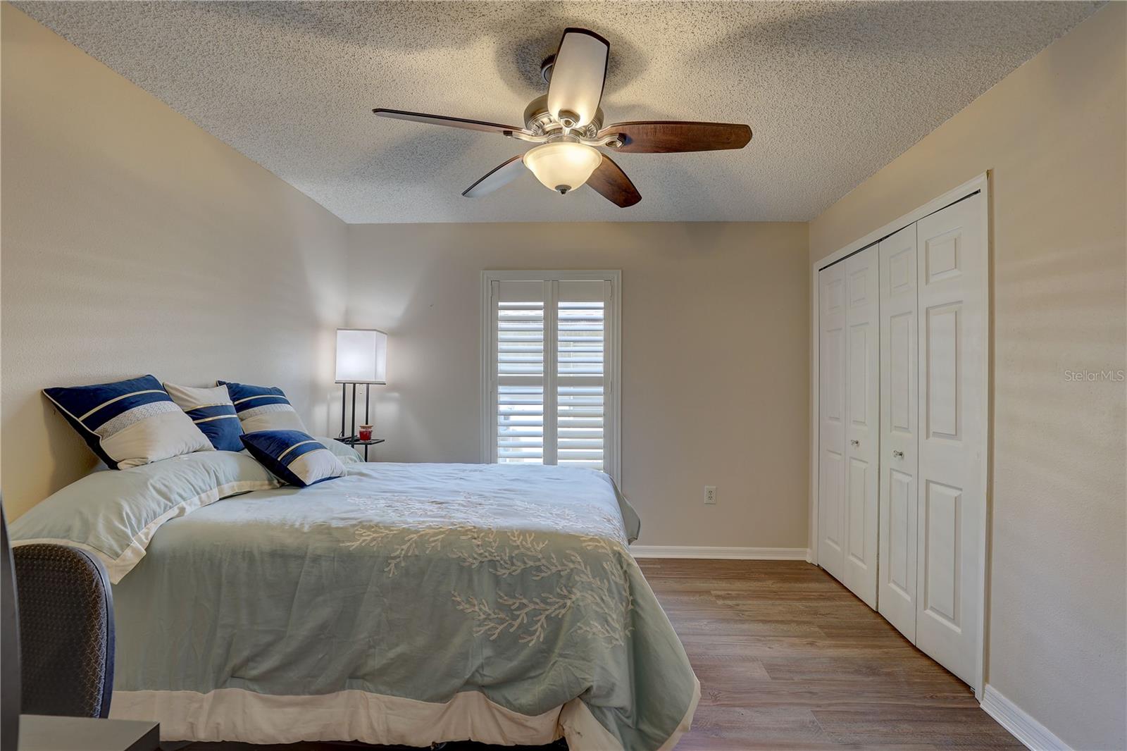 Image 26 of 43 For 3338 Laurelwood Court