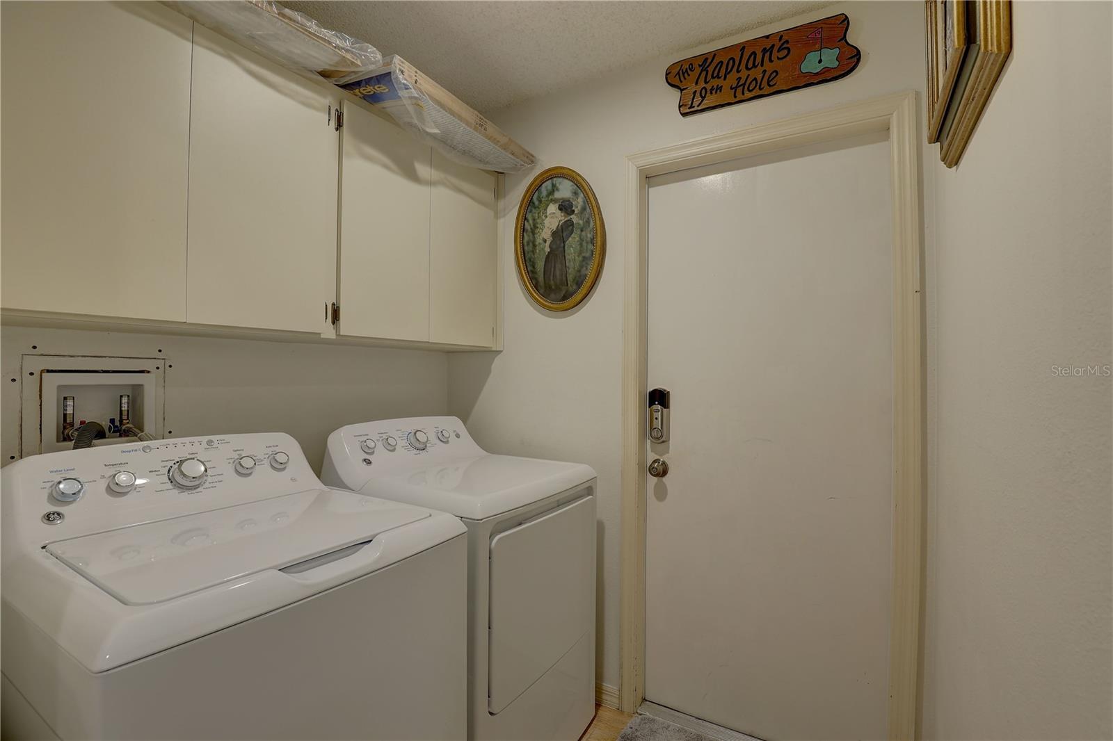 Image 34 of 43 For 3338 Laurelwood Court
