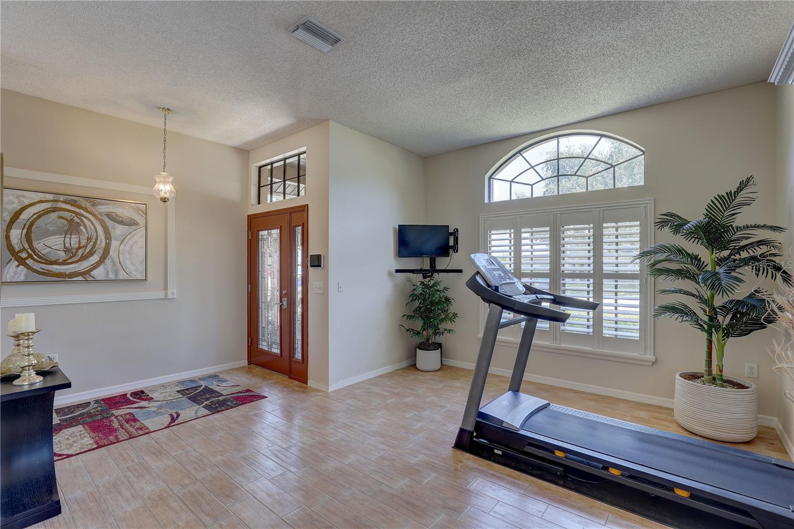 Image 5 of 43 For 3338 Laurelwood Court
