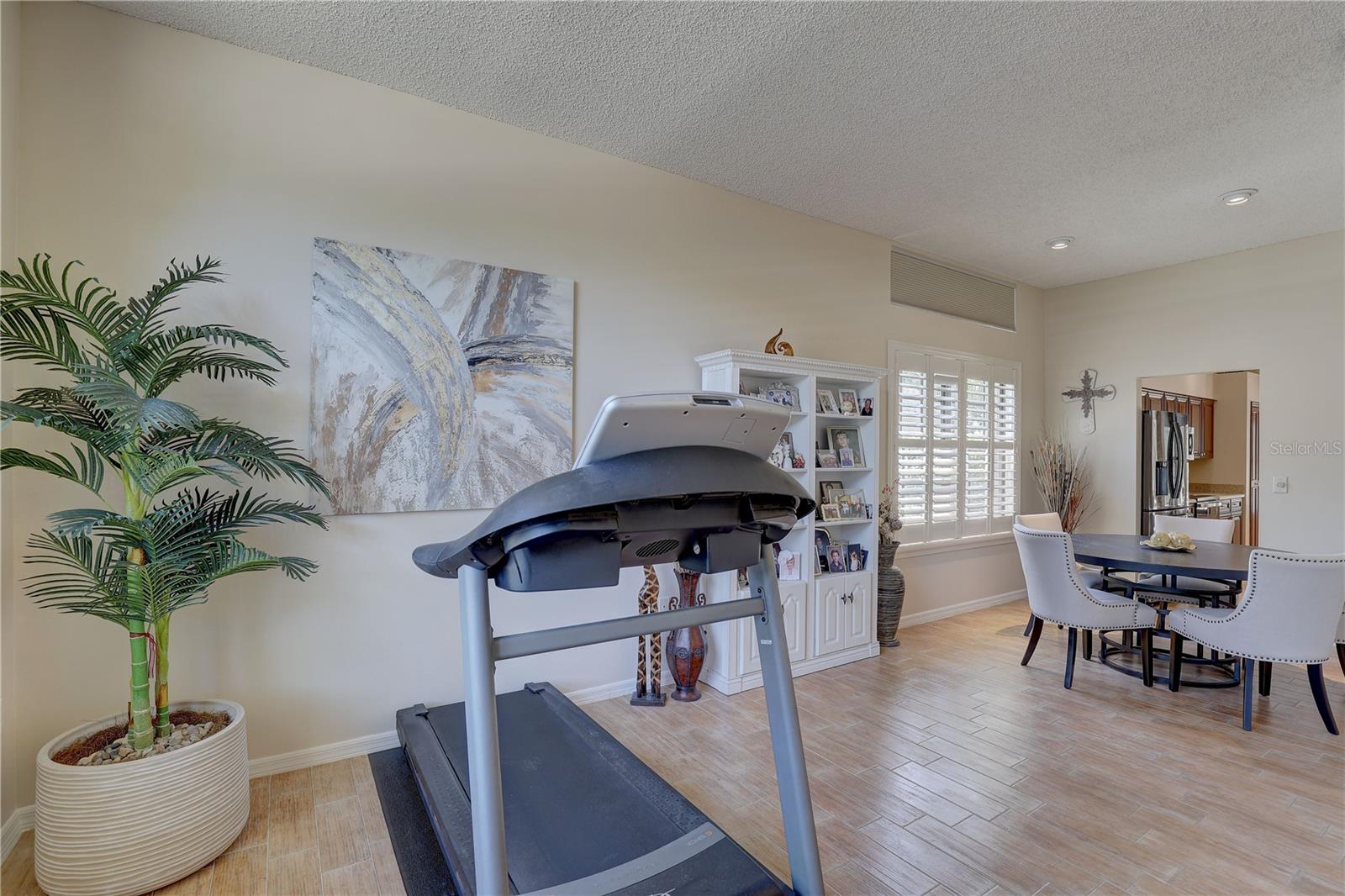 Image 7 of 43 For 3338 Laurelwood Court