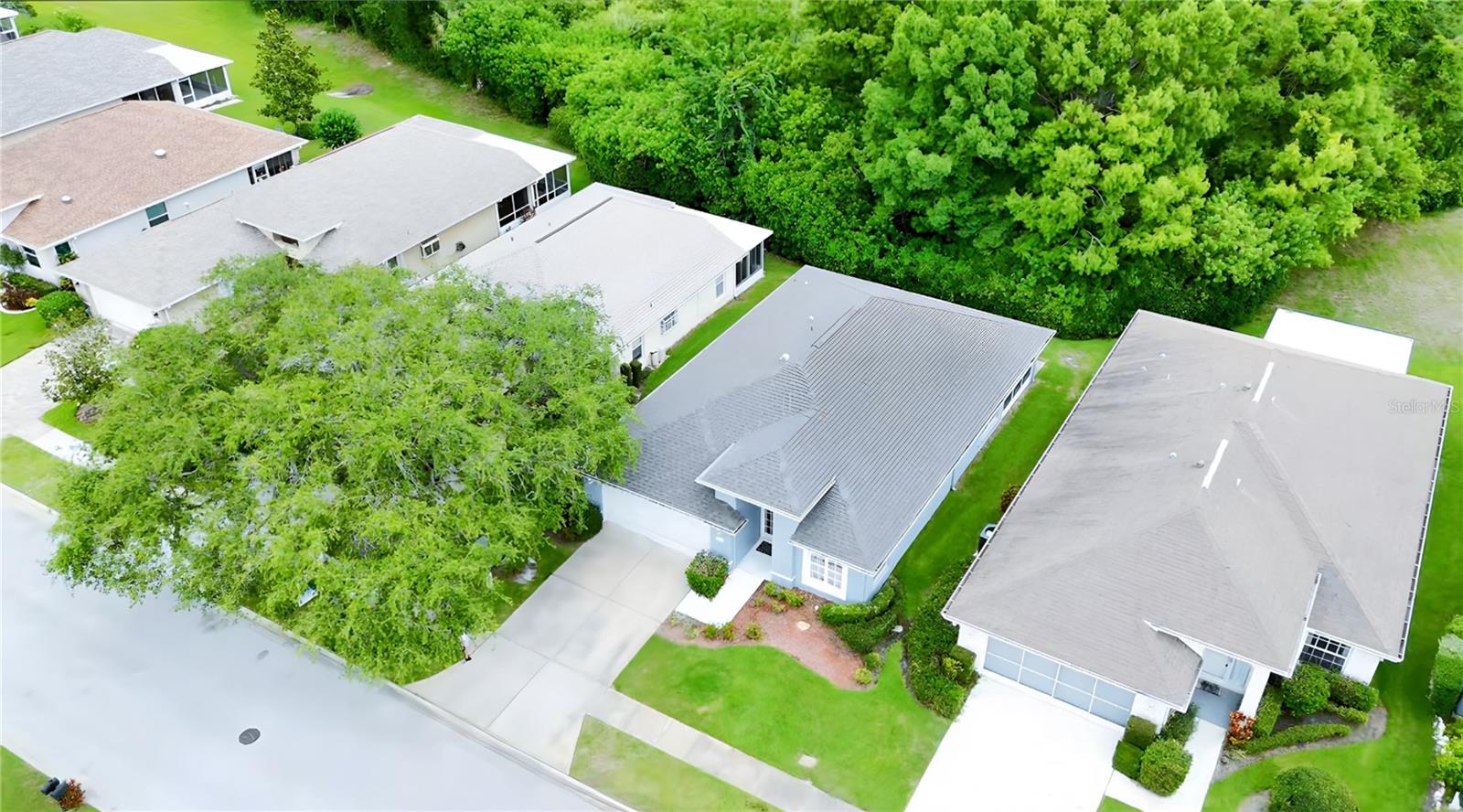 Listing photo id 0 for 14116 Whitecap Avenue