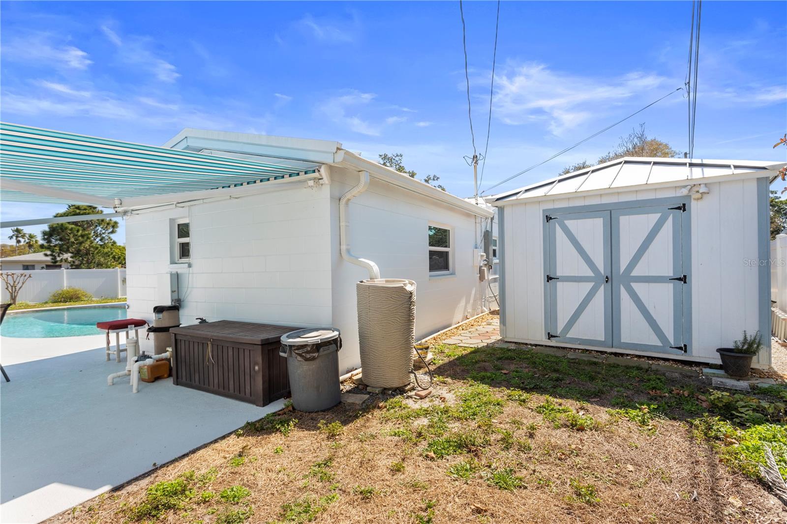 Listing photo id 22 for 1701 66th Avenue N