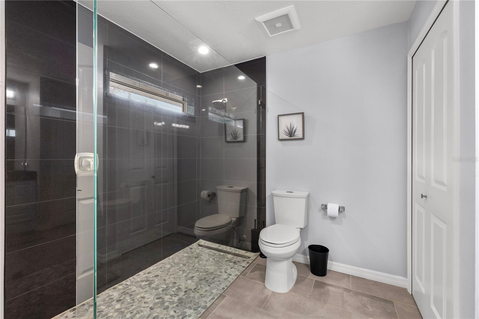 Image 11 of 24 For 1039 23rd Street