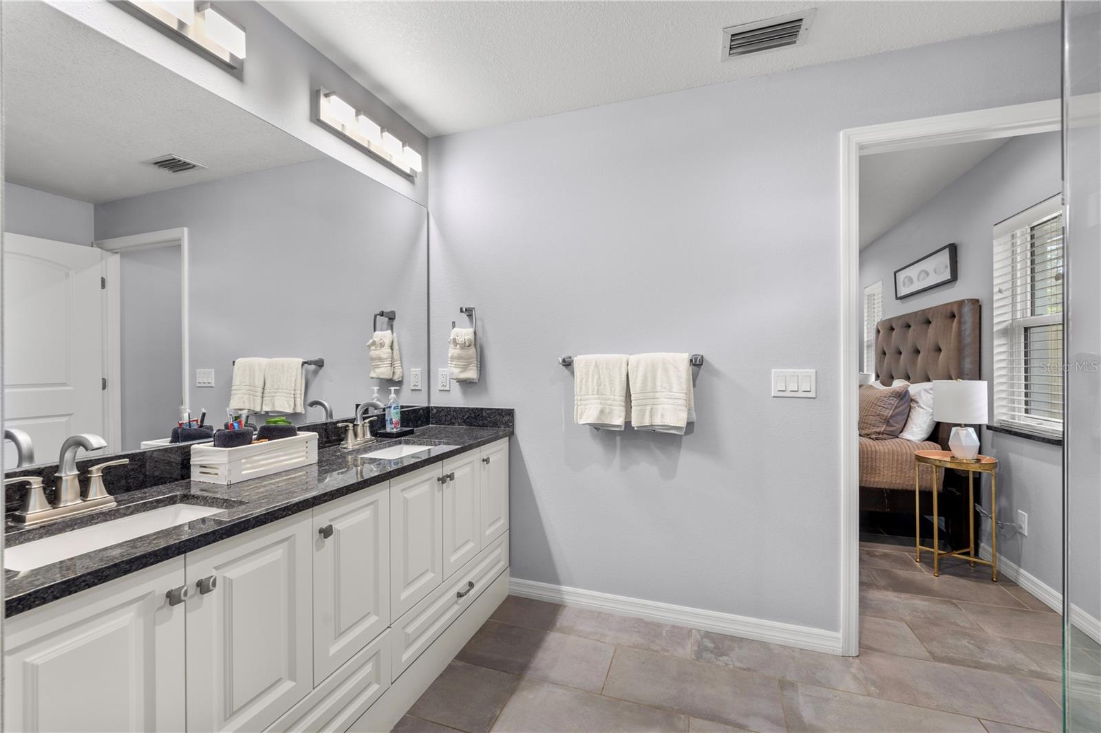 Image 12 of 24 For 1039 23rd Street