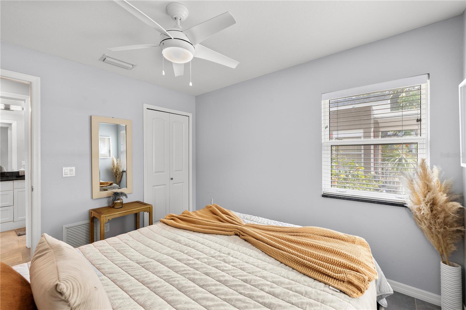 Image 19 of 24 For 1039 23rd Street