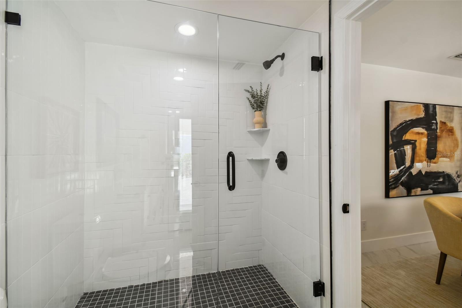 Image 10 of 59 For 4910 San Miguel Street