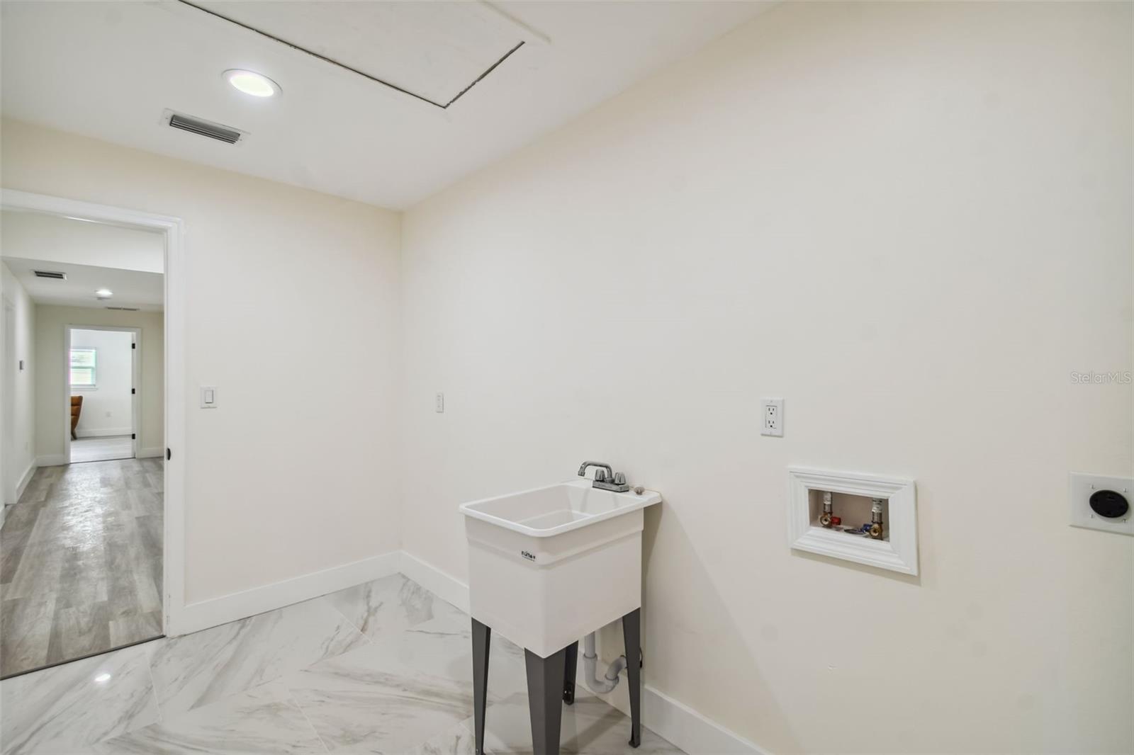 Image 47 of 59 For 4910 San Miguel Street