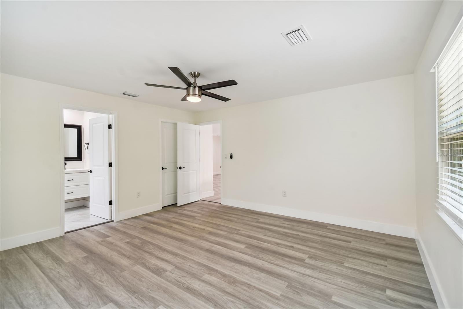 Image 49 of 59 For 4910 San Miguel Street