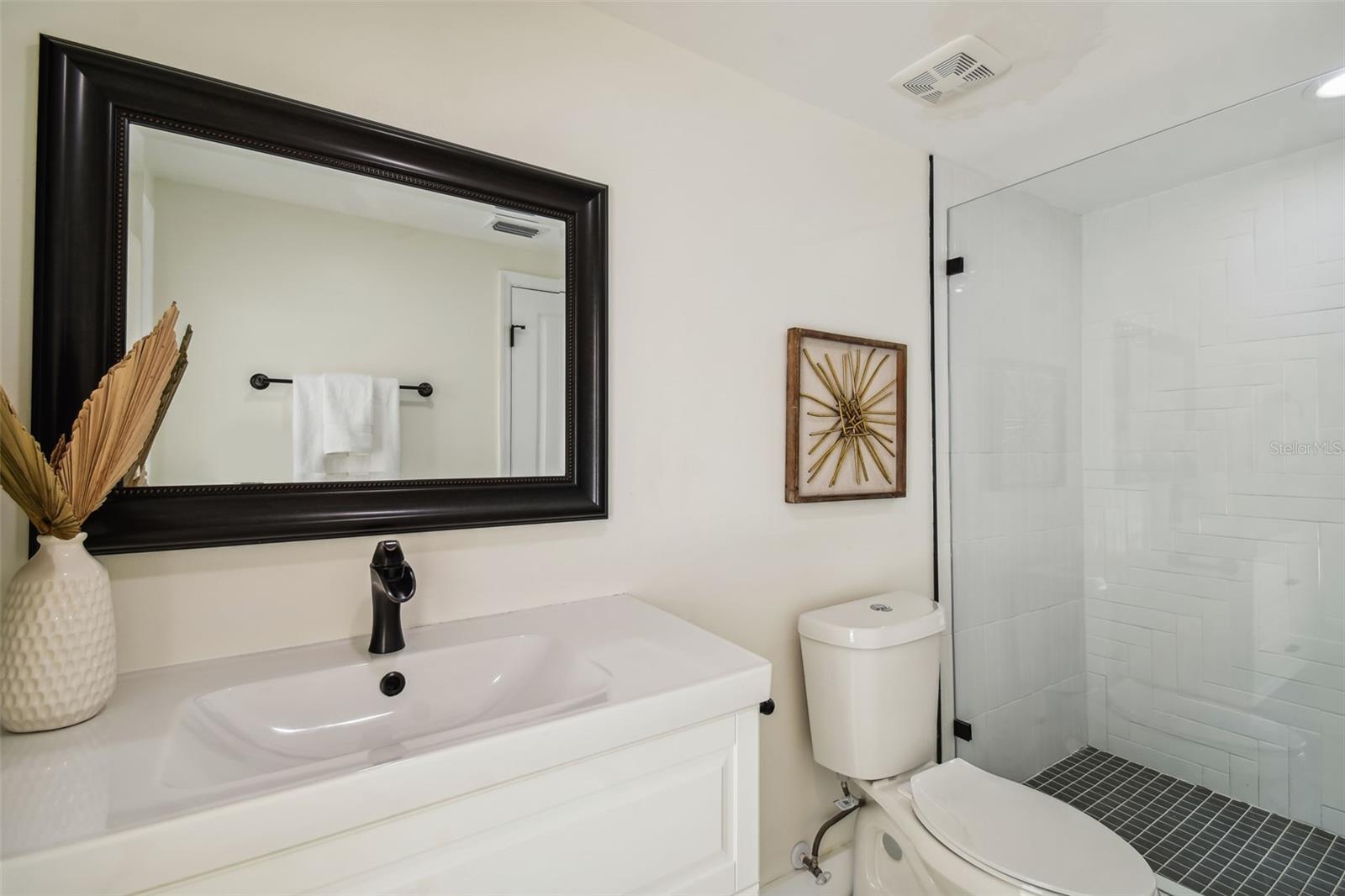 Image 9 of 59 For 4910 San Miguel Street