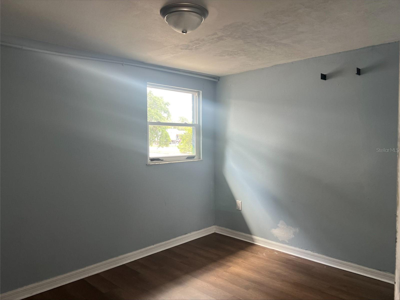 Image 6 of 11 For 5206 7th Street