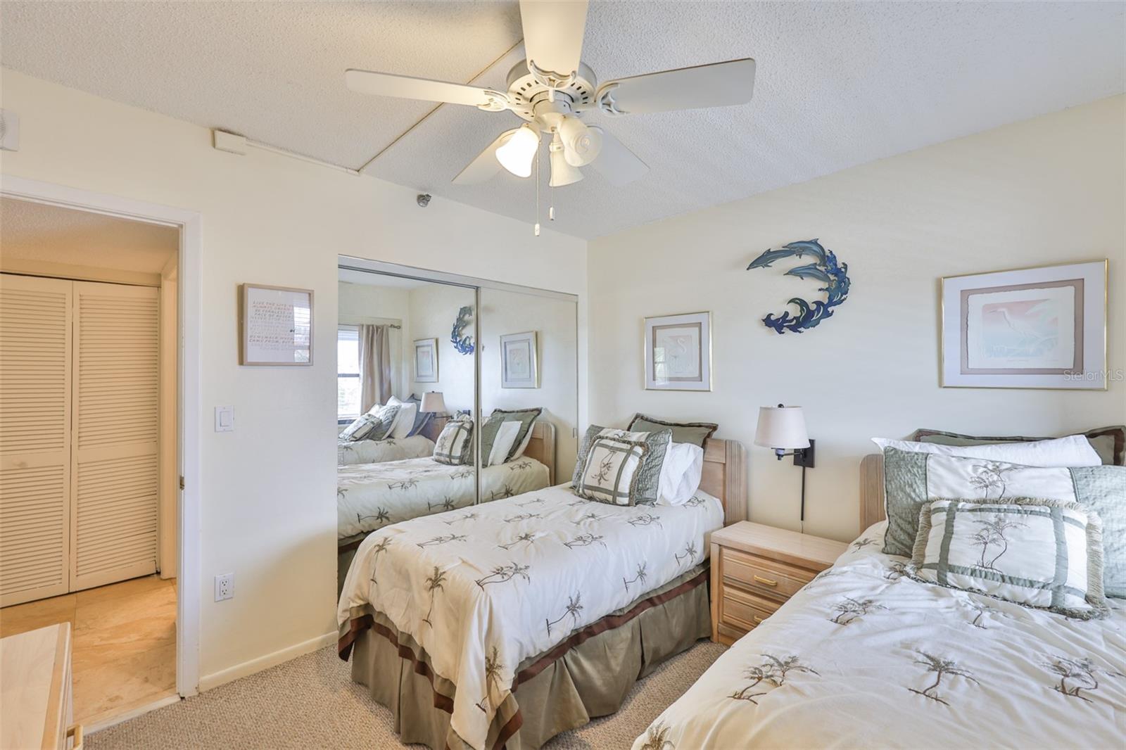 Image 24 of 41 For 13720 Gulf Boulevard 302