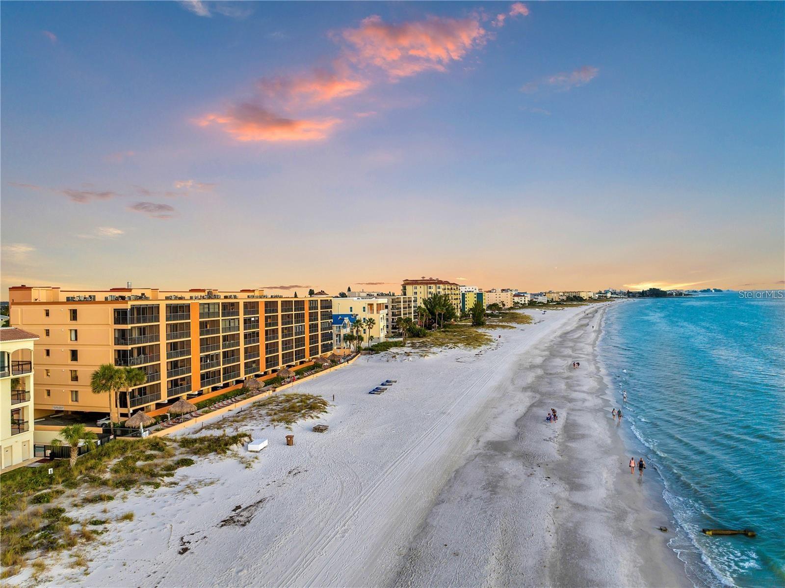 Image 31 of 41 For 13720 Gulf Boulevard 302