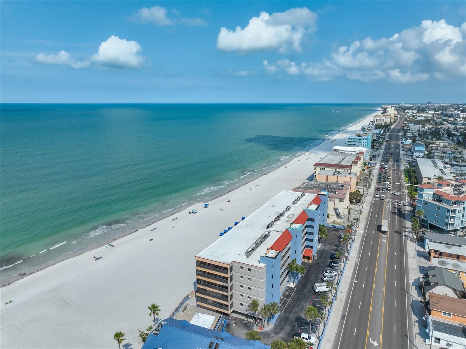 Image 35 of 41 For 13720 Gulf Boulevard 302
