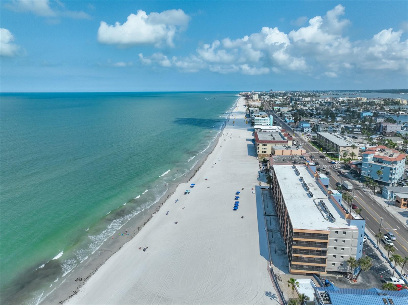 Image 38 of 41 For 13720 Gulf Boulevard 302
