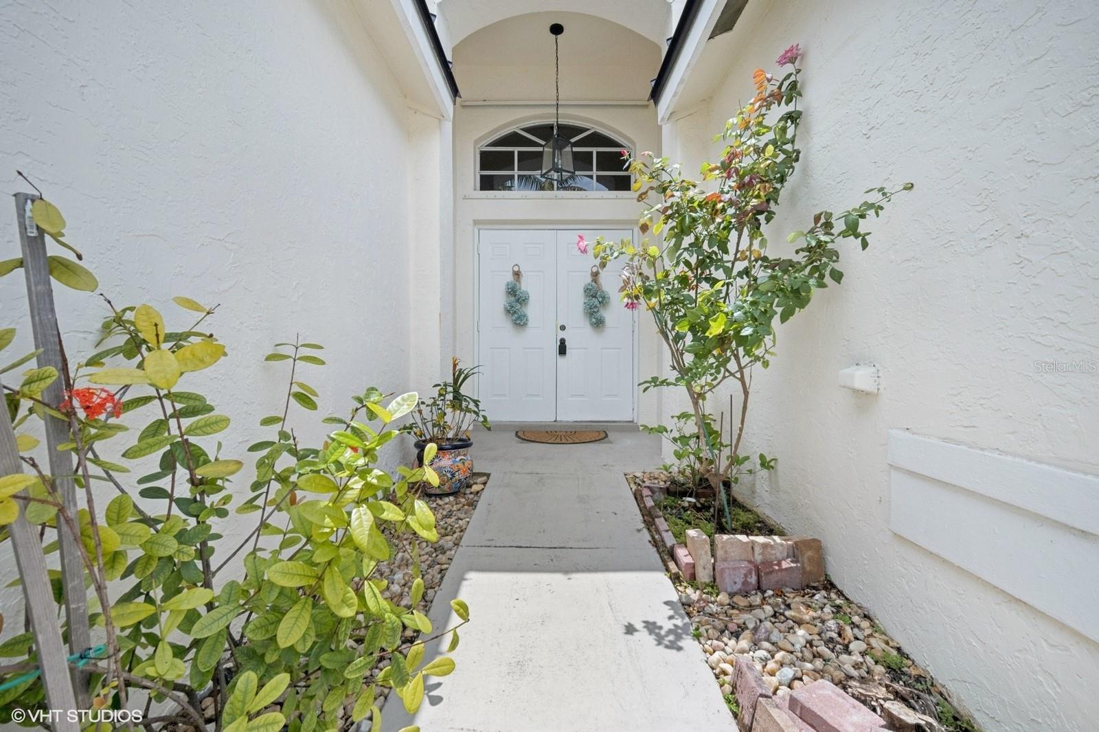 Image 3 of 32 For 1910 183rd Terrace