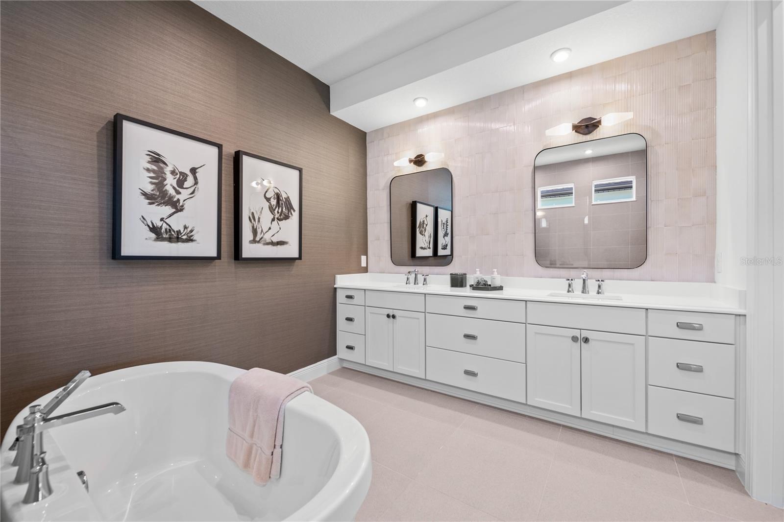 Image 25 of 34 For 8913 Bernini Place