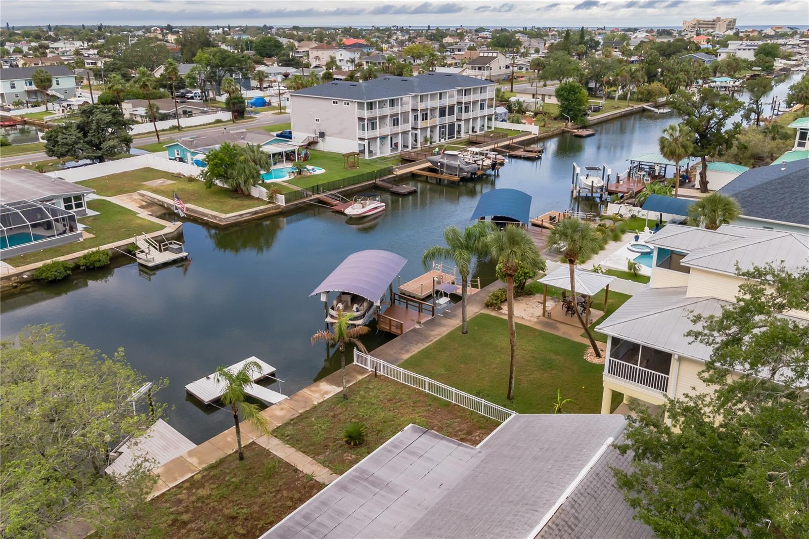Image 30 of 45 For 6914 Harbor Drive