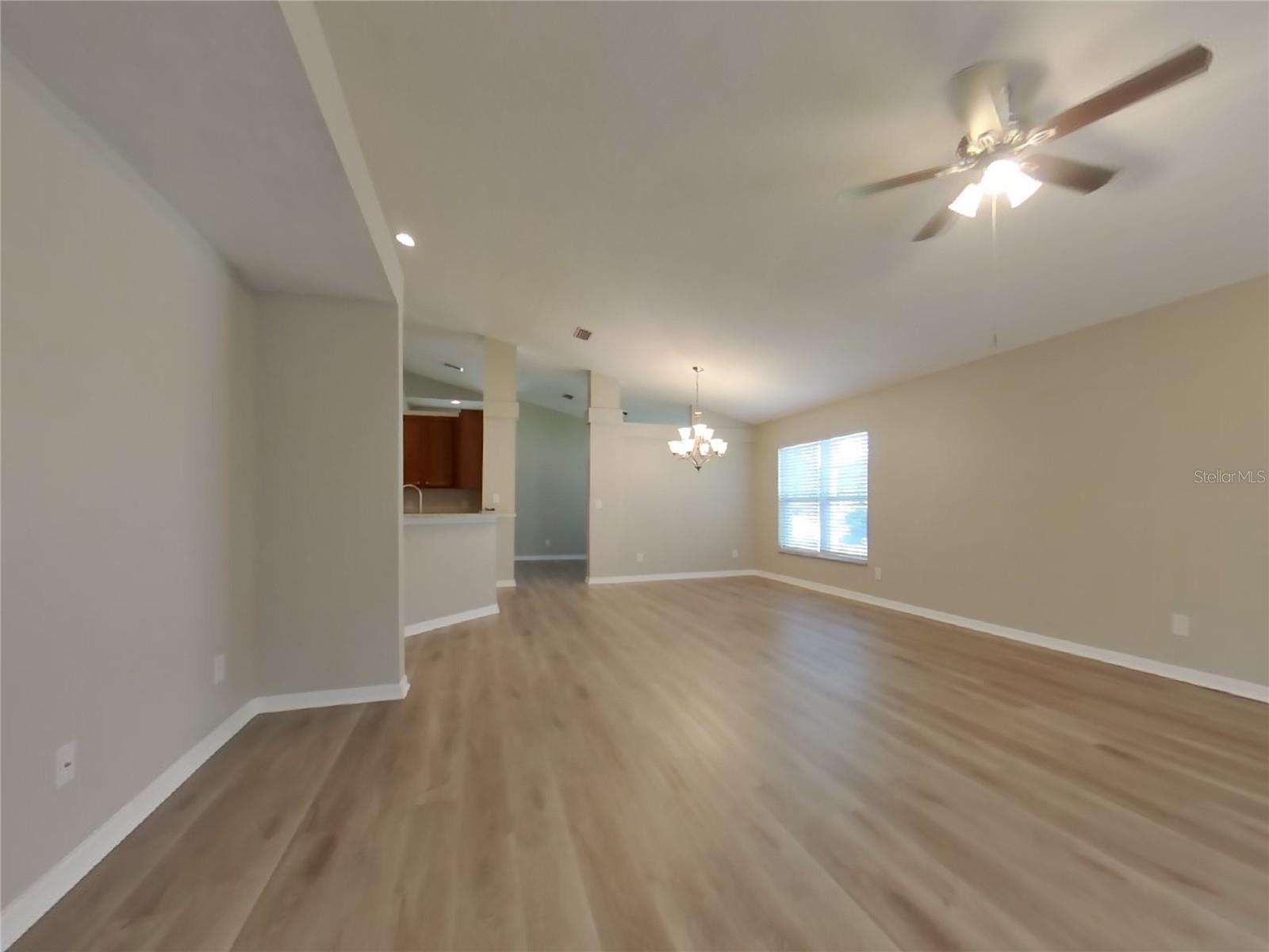 Image 3 of 18 For 5509 119th Terrace E