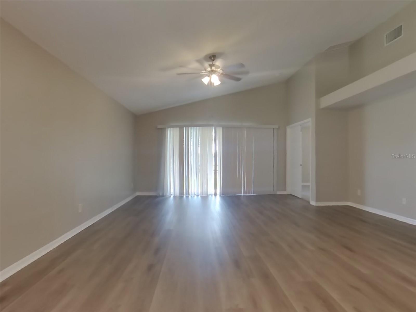 Image 4 of 18 For 5509 119th Terrace E