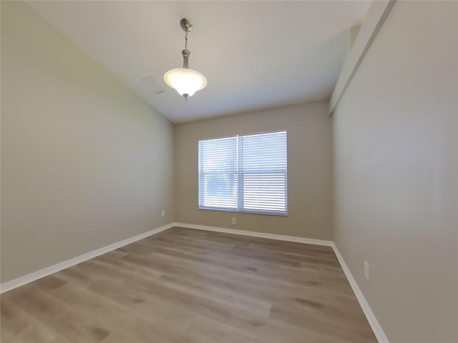 Image 5 of 18 For 5509 119th Terrace E
