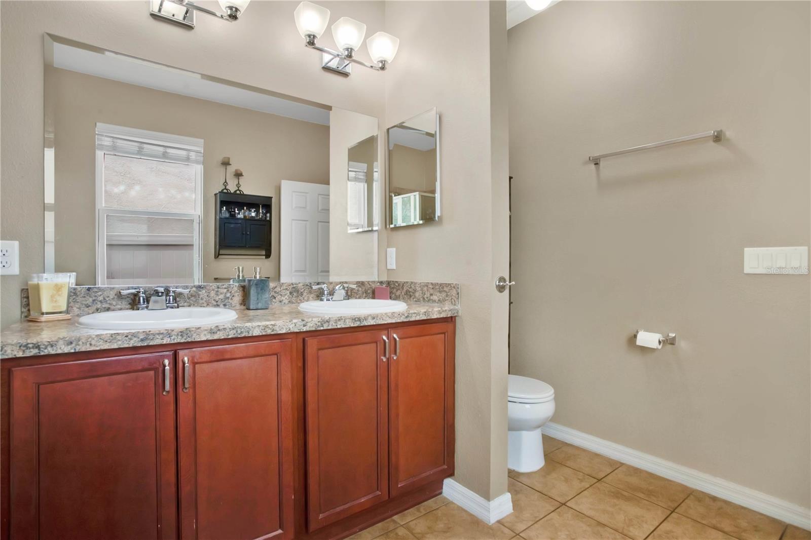 Image 17 of 34 For 7518 Tangle Brook Boulevard