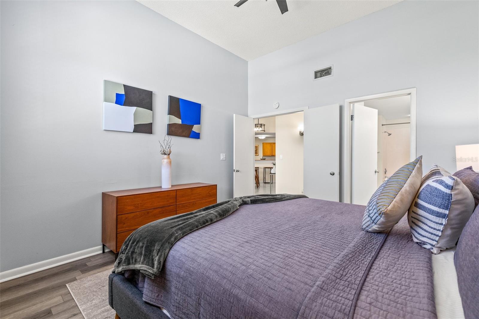 Image 21 of 38 For 6131 Bahia Del Mar Boulevard 241