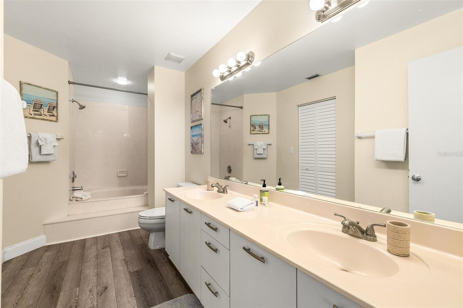 Image 22 of 38 For 6131 Bahia Del Mar Boulevard 241