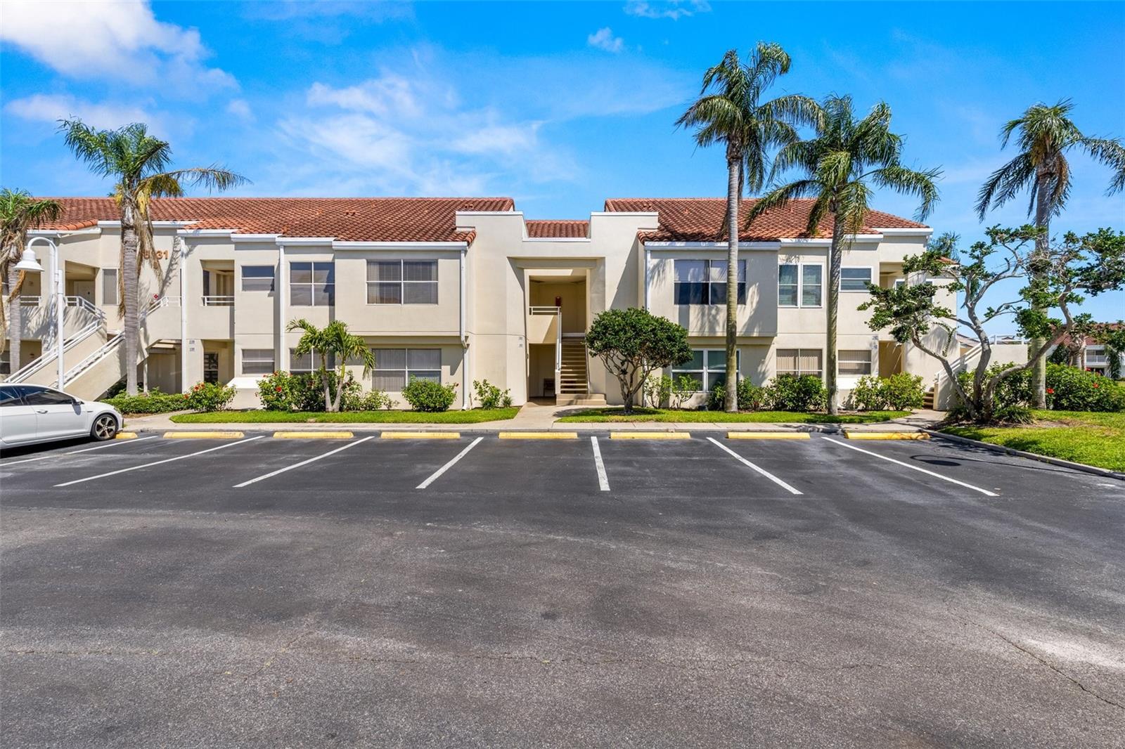 Image 7 of 38 For 6131 Bahia Del Mar Boulevard 241