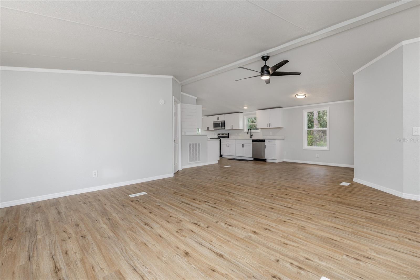 Image 5 of 44 For 8231 117th Avenue