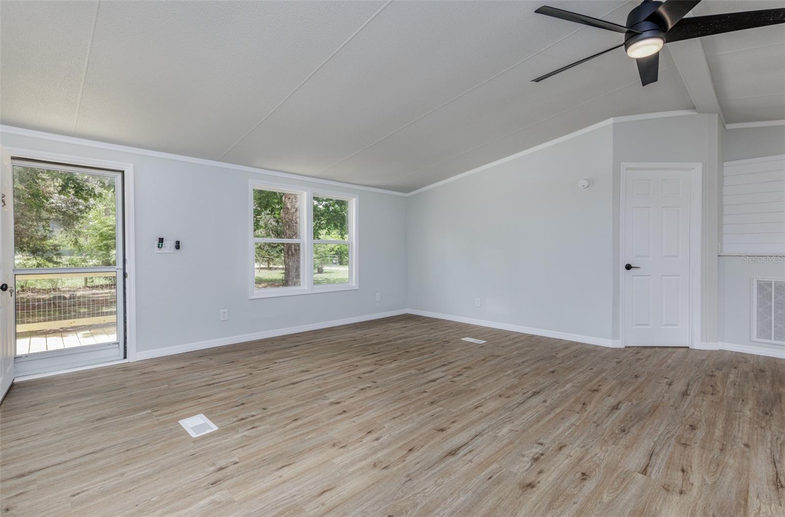 Image 6 of 44 For 8231 117th Avenue