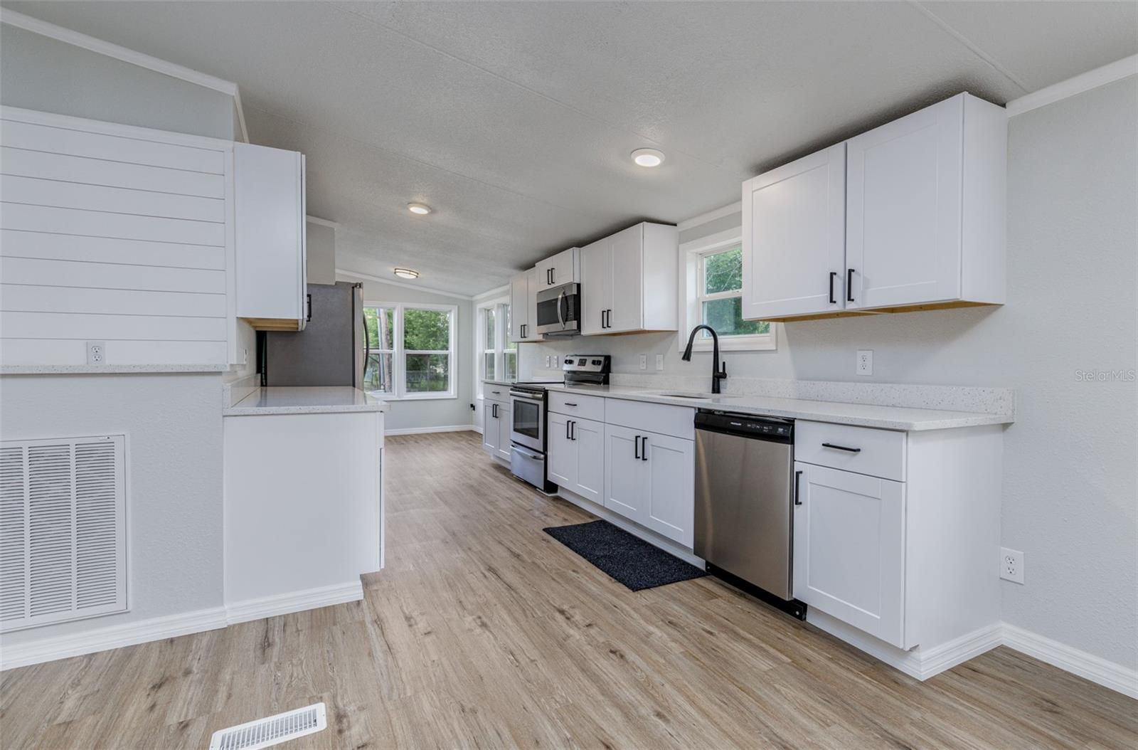 Image 9 of 44 For 8231 117th Avenue