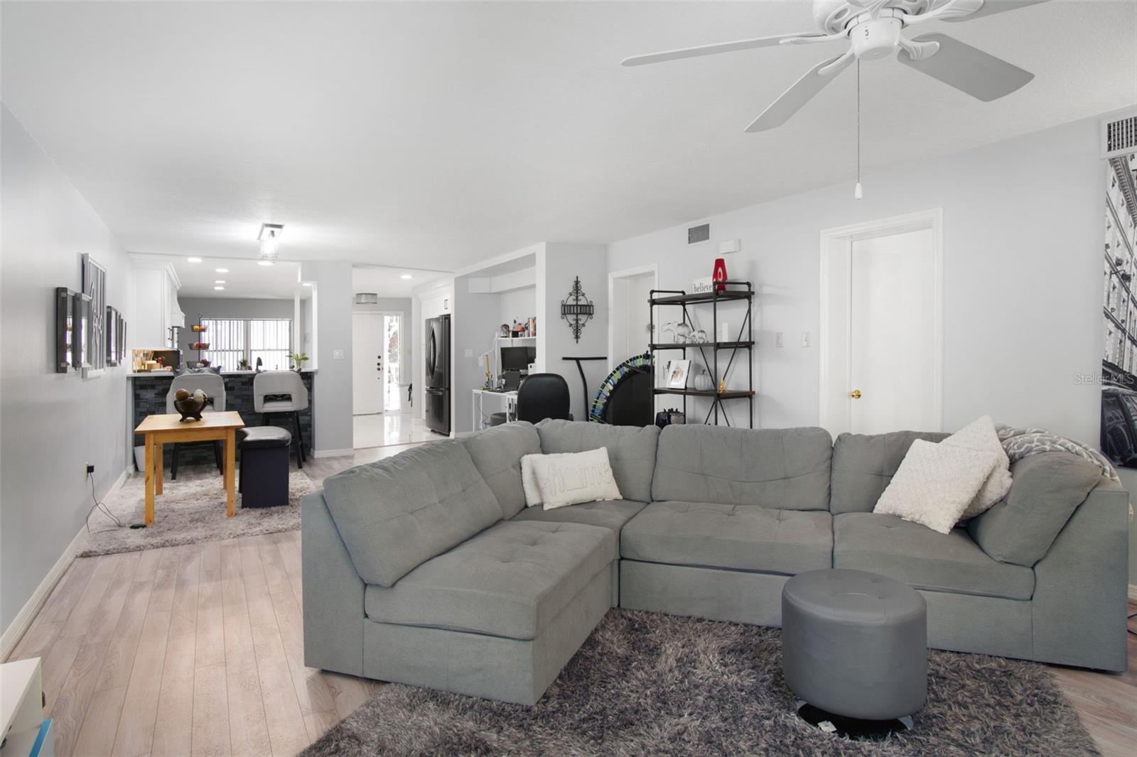 Image 11 of 30 For 2533 Dolly Bay Drive 203