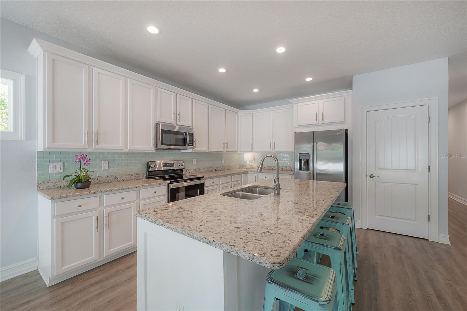 Image 10 of 55 For 3906 Lynn Avenue