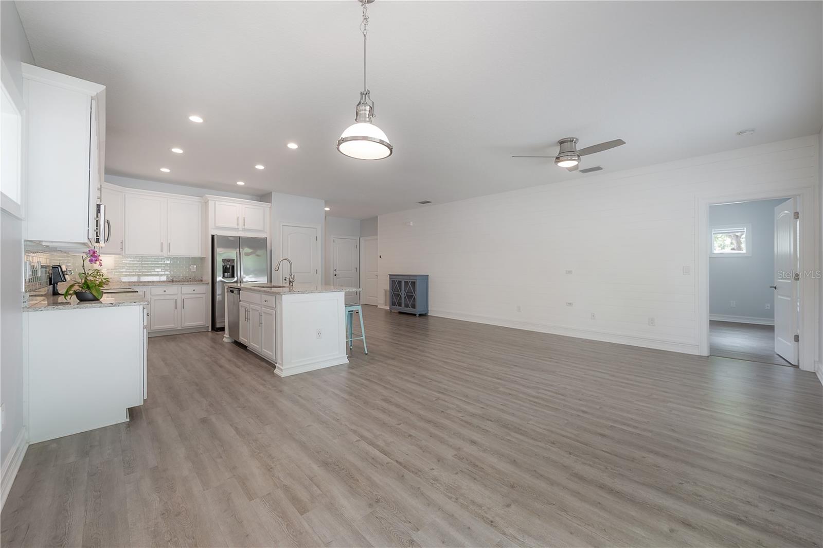 Image 7 of 55 For 3906 Lynn Avenue