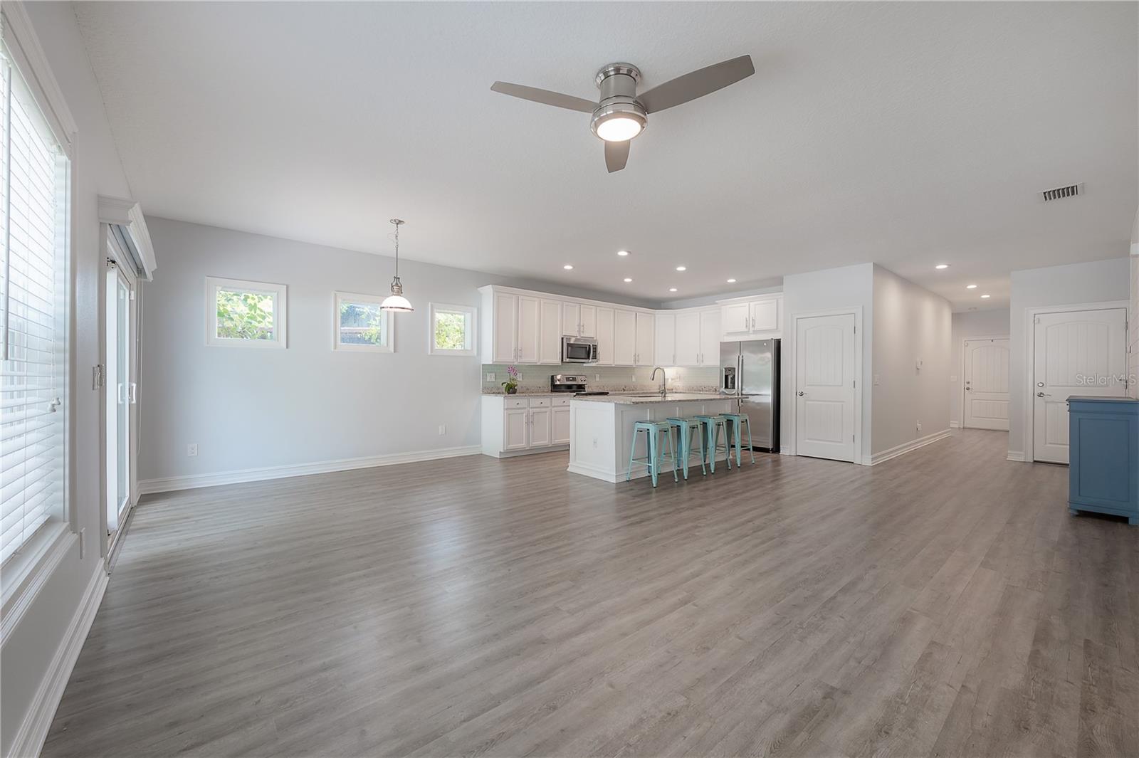 Image 8 of 55 For 3906 Lynn Avenue