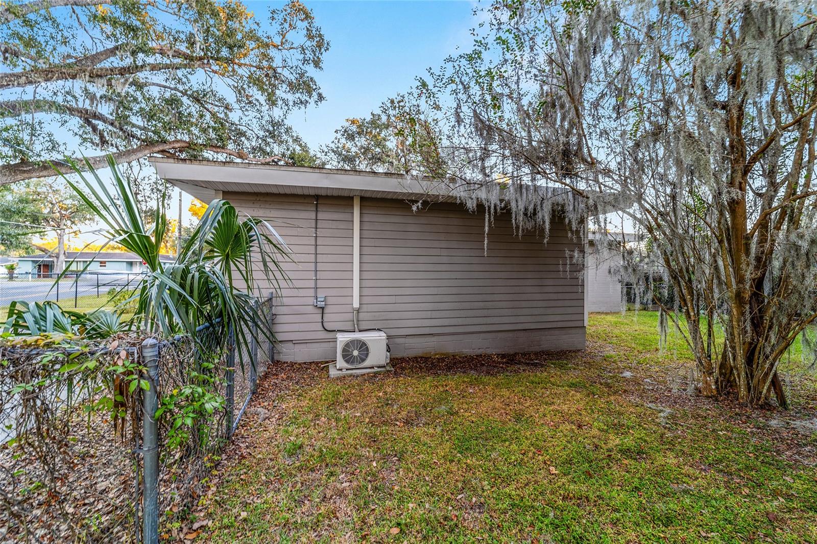 Image 15 of 61 For 208 32nd Avenue
