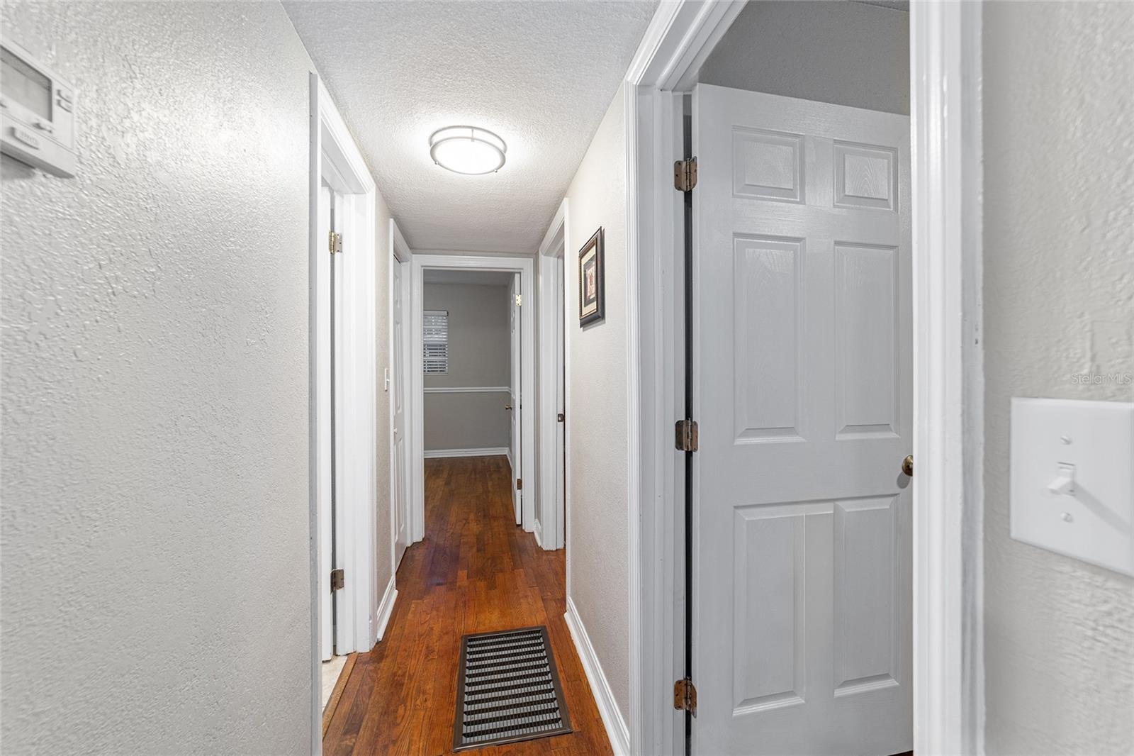 Image 51 of 61 For 208 32nd Avenue