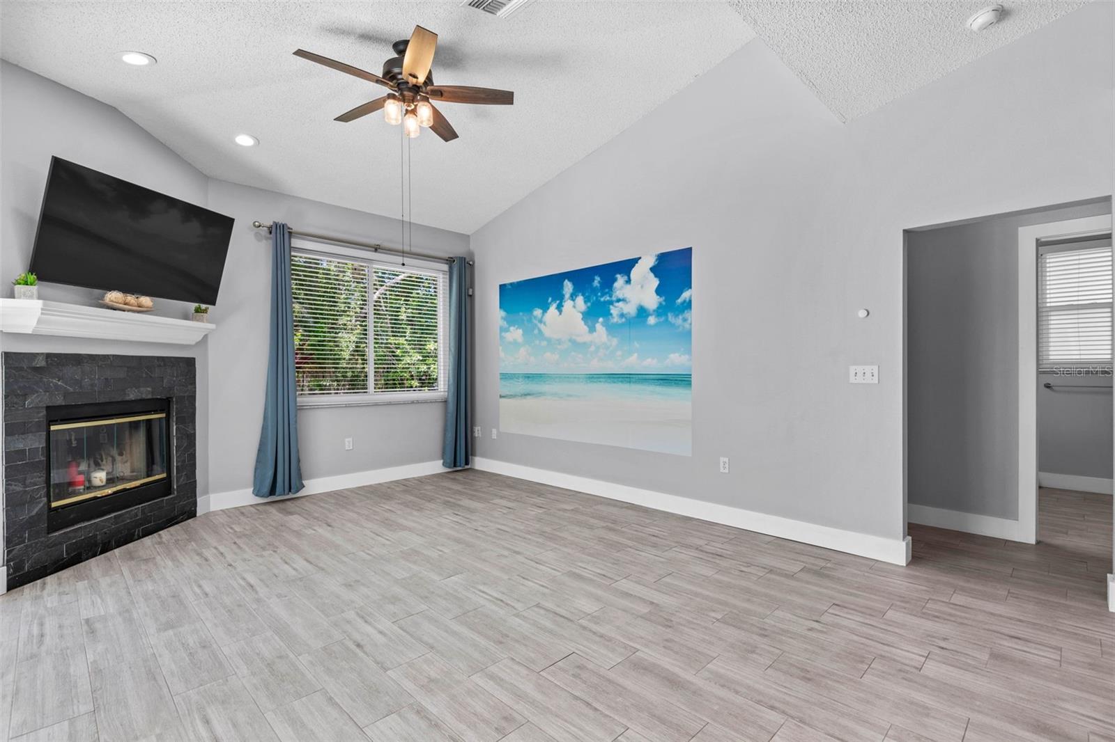 Image 12 of 34 For 2498 Saddlewood Lane