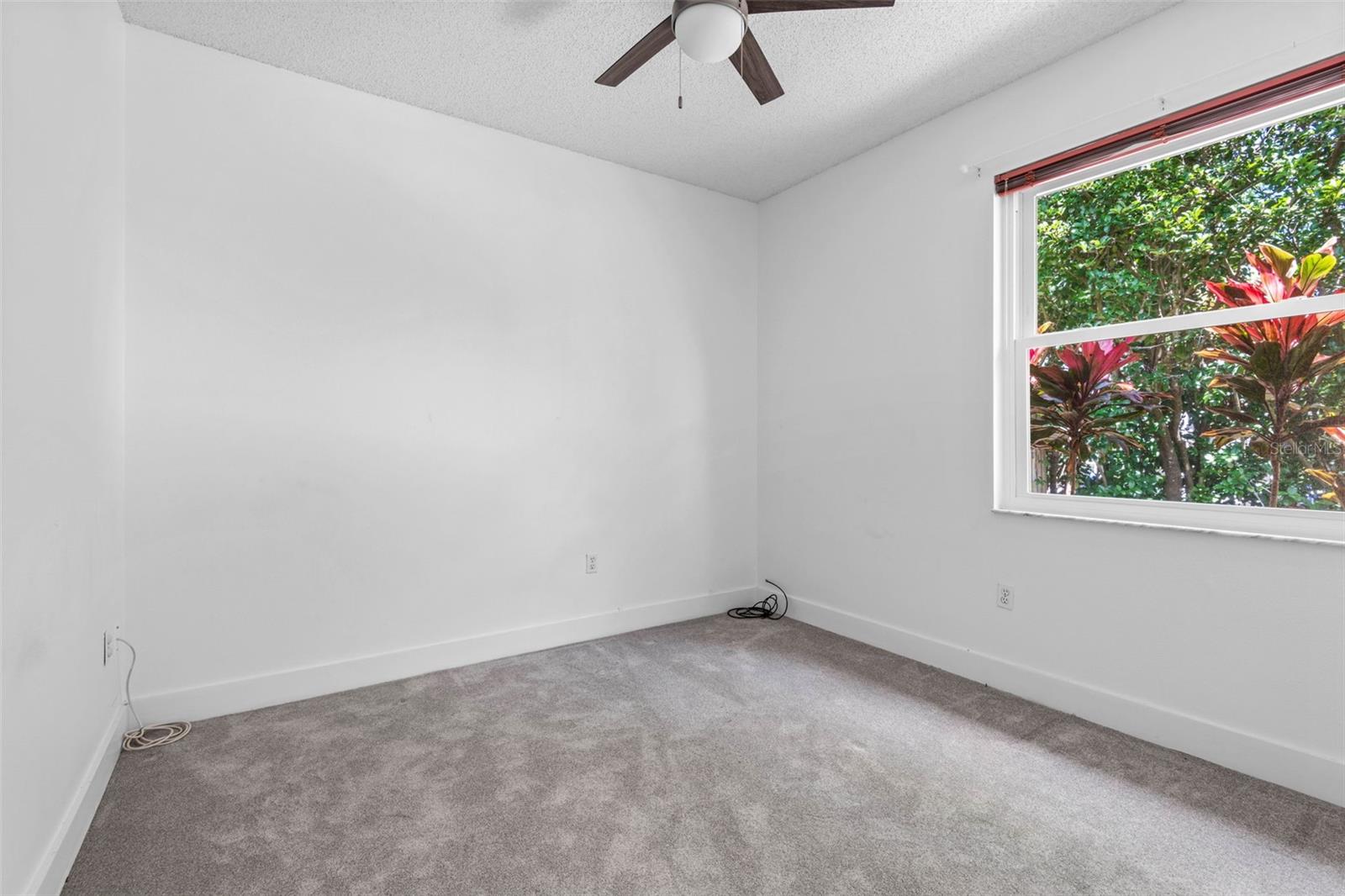 Image 16 of 34 For 2498 Saddlewood Lane