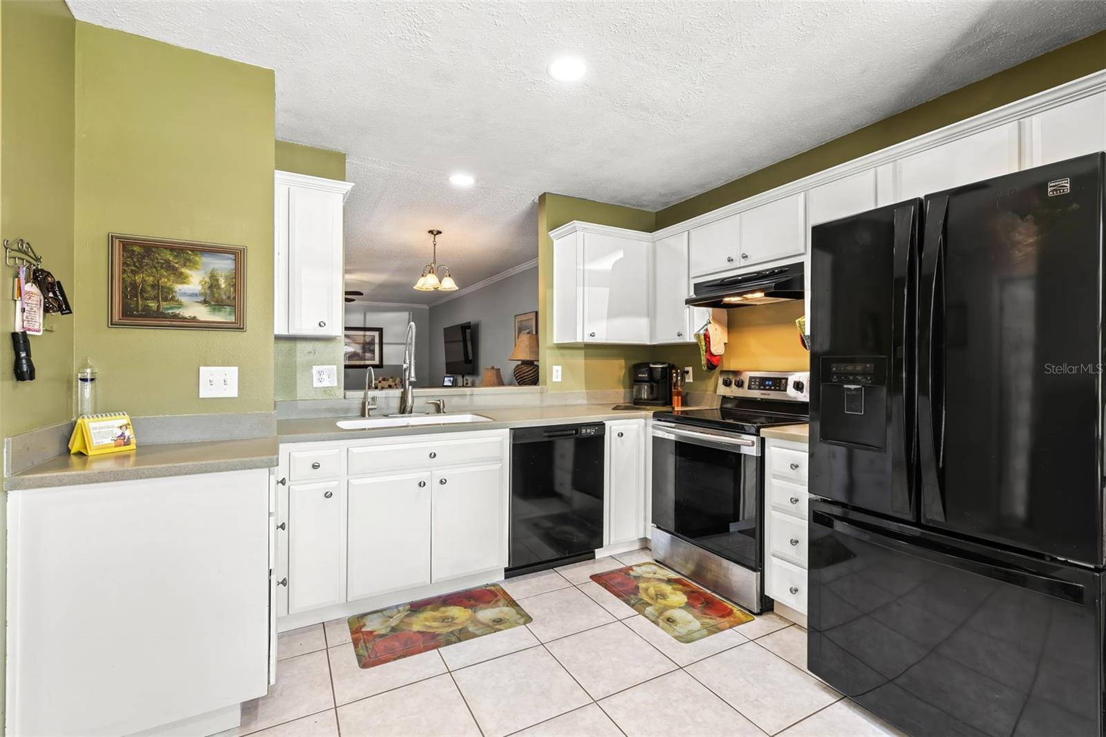 Image 6 of 37 For 12648 Castle Hill Drive