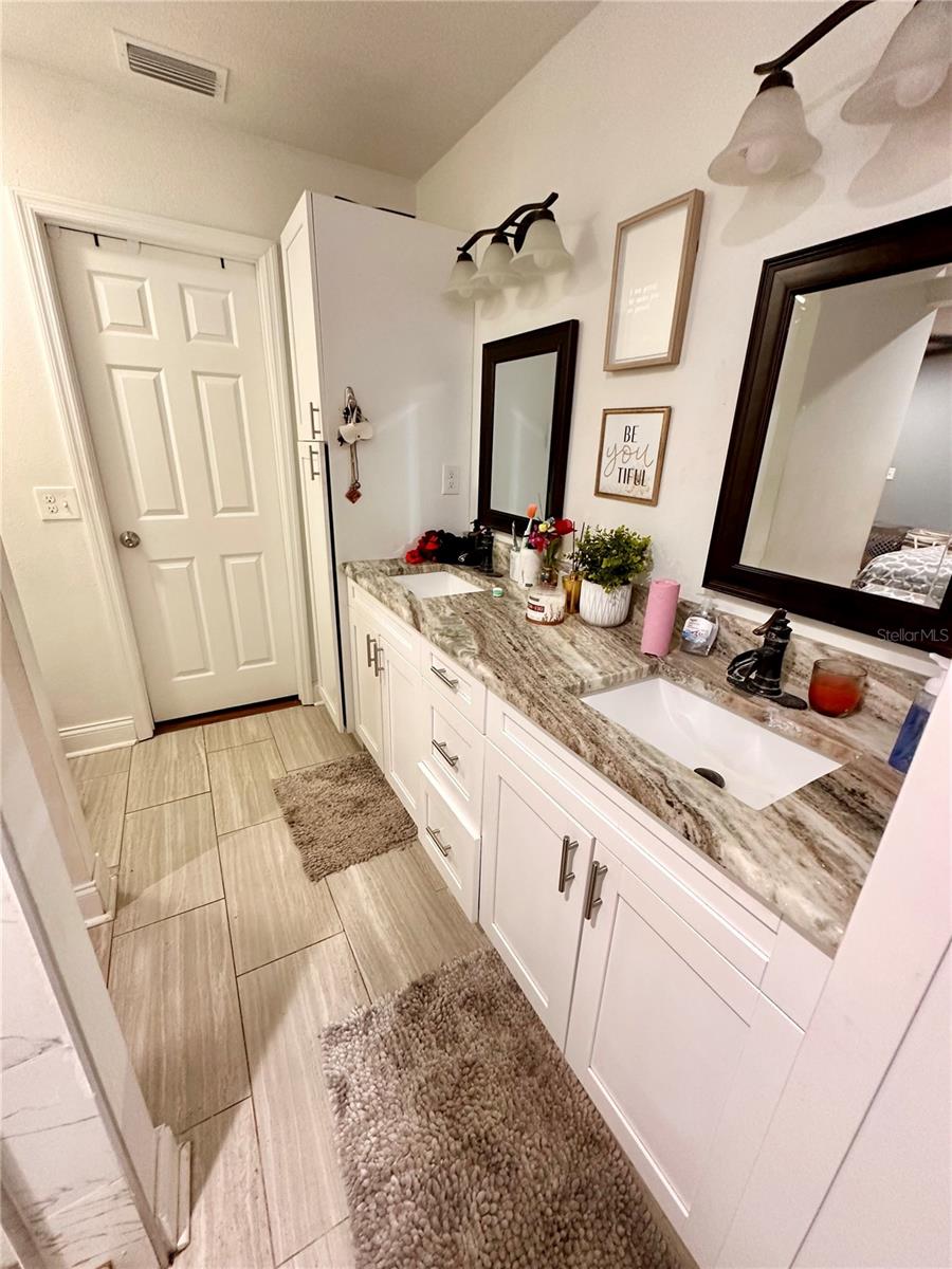 Image 14 of 35 For 1233 Belleair Road
