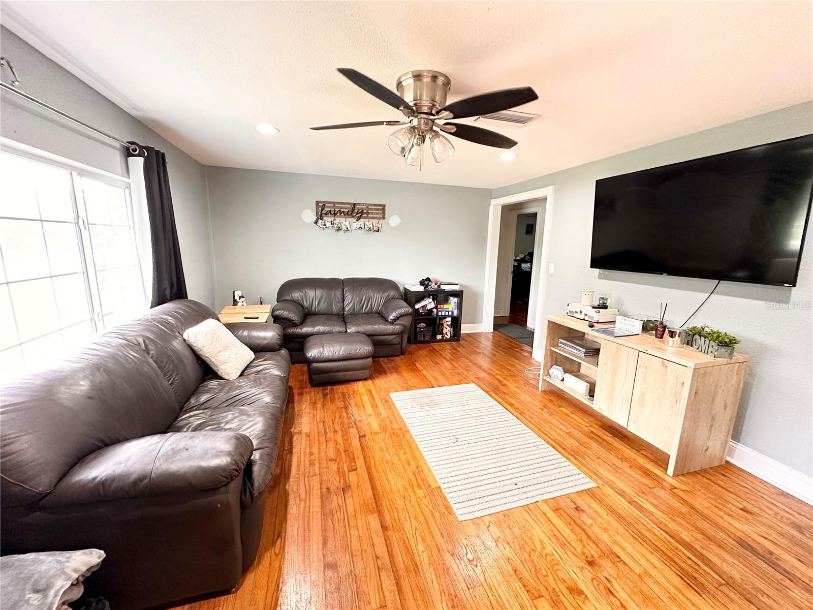 Image 2 of 35 For 1233 Belleair Road