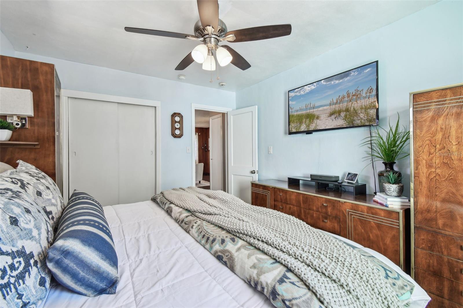 Listing photo id 19 for 905 8th Avenue Sw